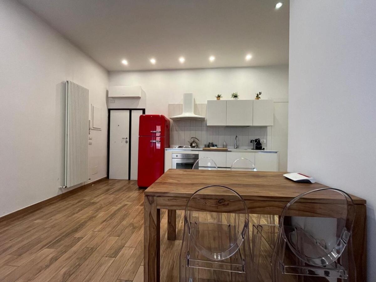 La Dolce Vita - Luxury Colosseum Boutique Apartment ローマ エクステリア 写真